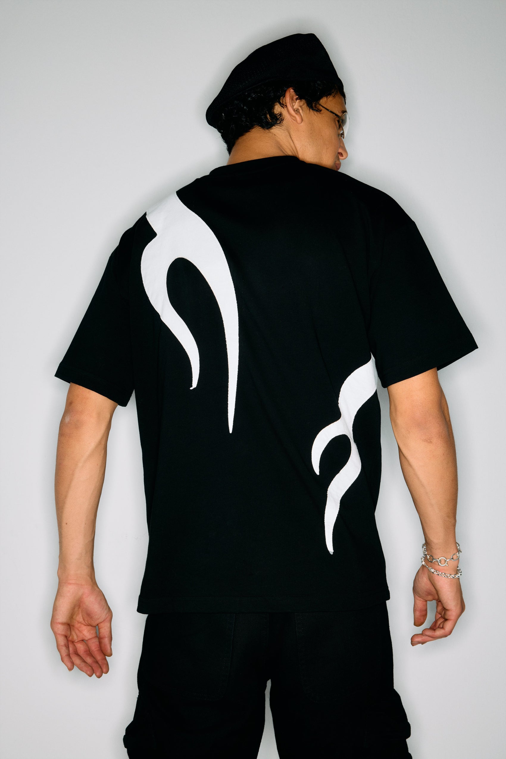 WHITE FLAMES TEE MLZ-007
